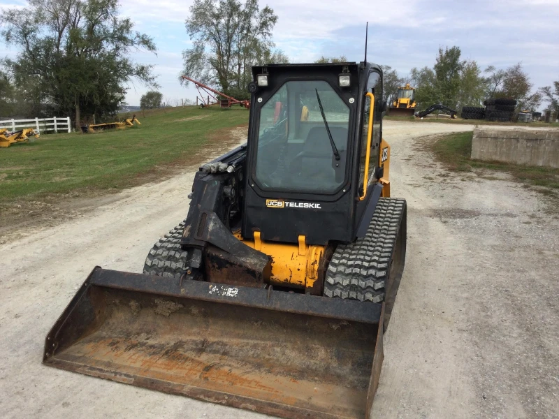 2019 JCB 3TS-8T
