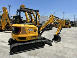 2025 JCB 35z
