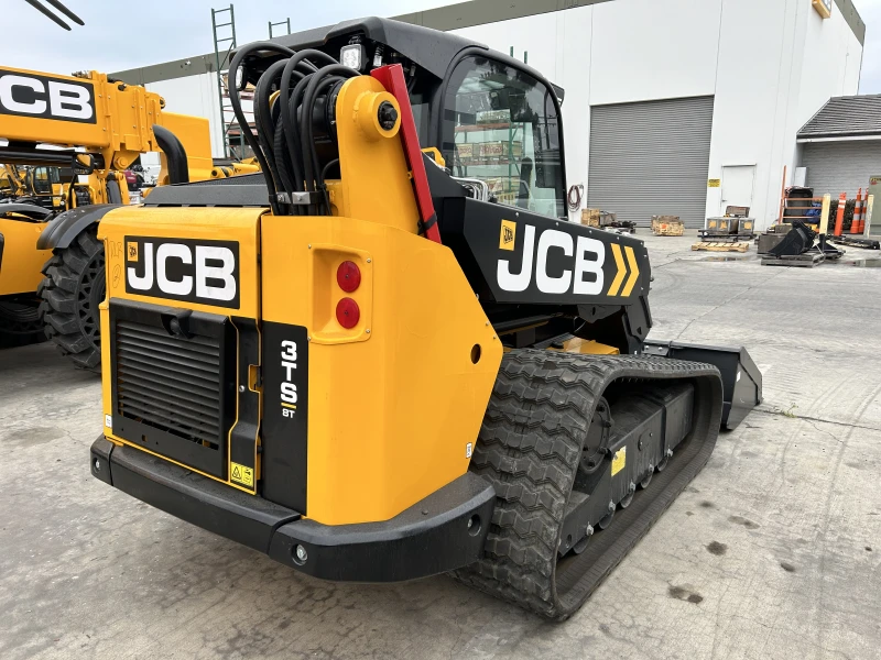 2026 JCB 3TS-8T