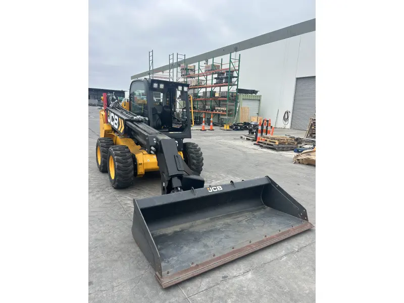 2024 JCB 3TS-8W