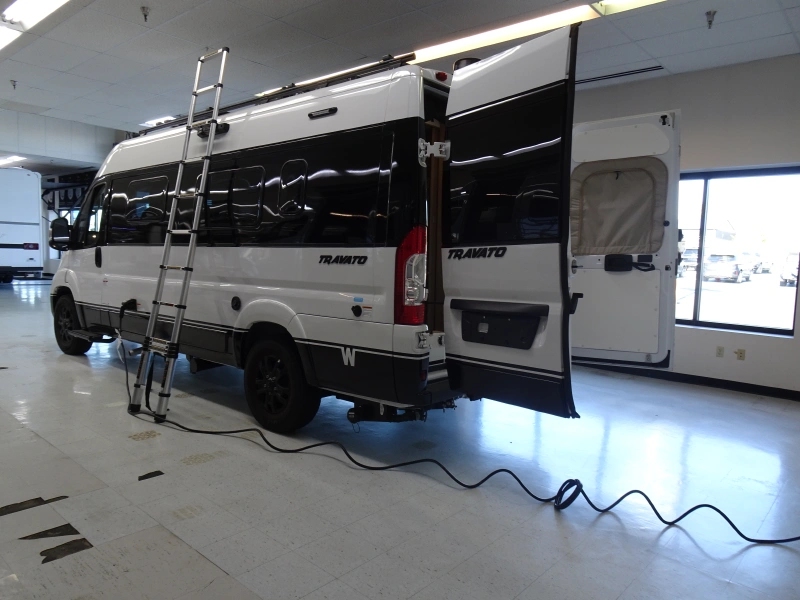 2027 WINNEBAGO