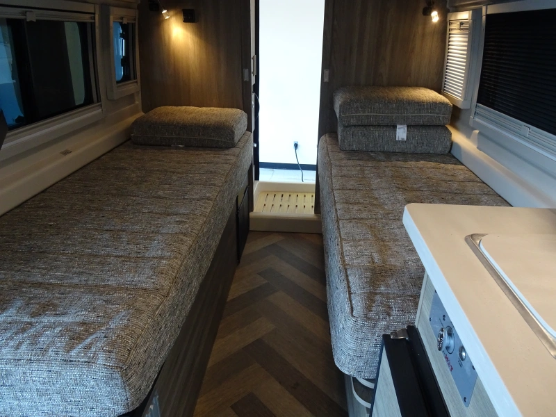 2027 WINNEBAGO TRAVATO 59KL
