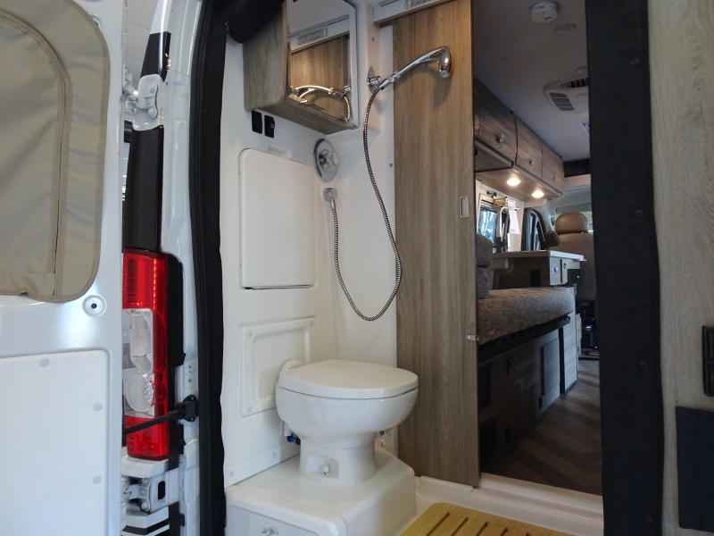 2027 WINNEBAGO TRAVATO 59KL