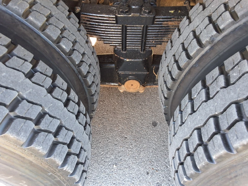 2010 FREIGHTLINER M2