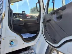 2010 FREIGHTLINER M2