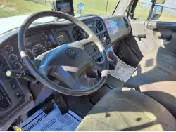2010 FREIGHTLINER M2