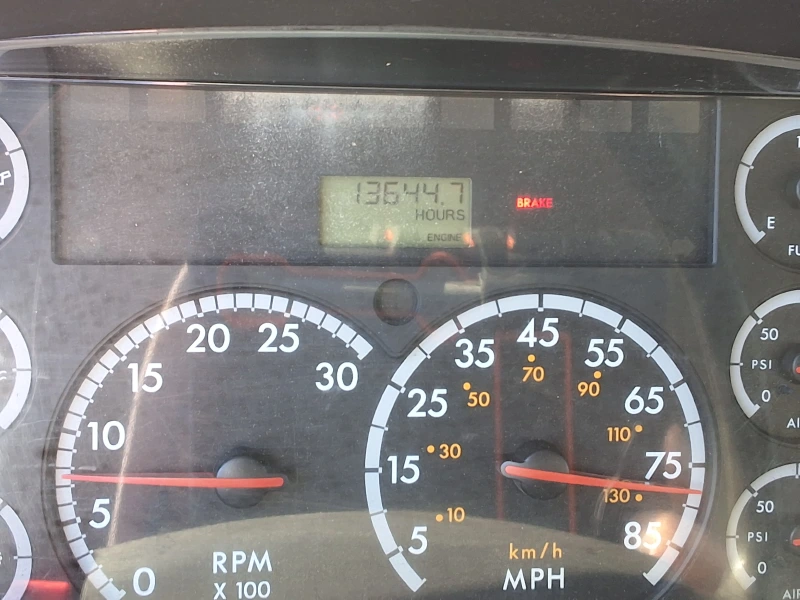 2010 FREIGHTLINER M2