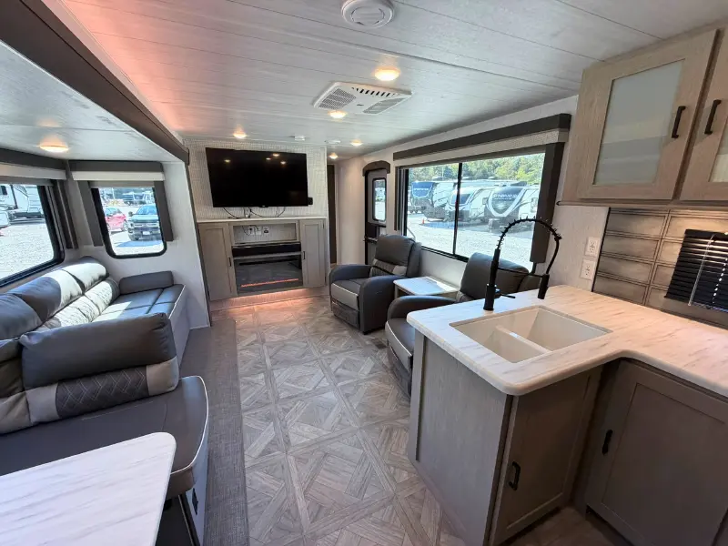 2024 Forest River Salem Platinum 27RKX