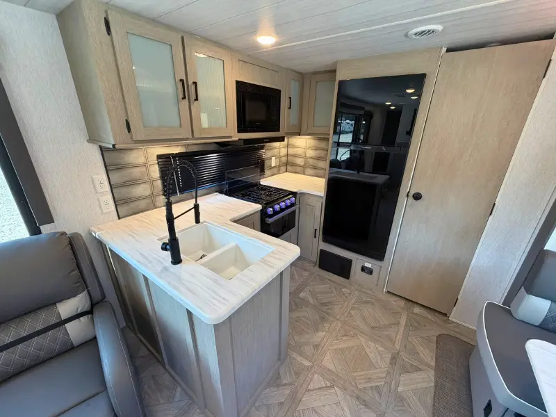 2024 Forest River Salem Platinum 27RKX