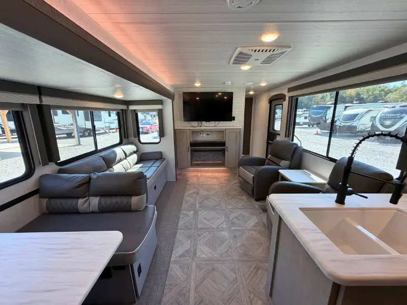 2024 Forest River Salem Platinum 27RKX