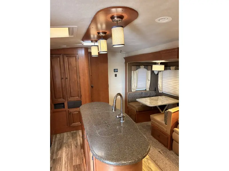2018 NORTHWOOD MFG ARCTIC FOX 28 F