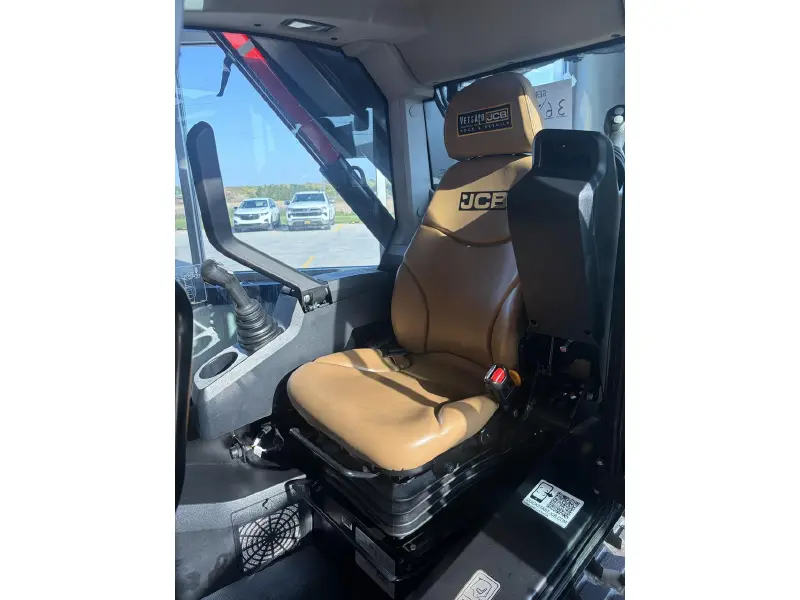 2026 JCB 3TS-8T