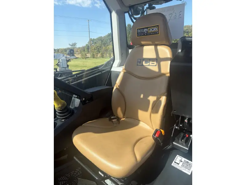 2026 JCB 3TS-8T