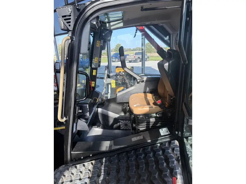 2026 JCB 3TS-8T