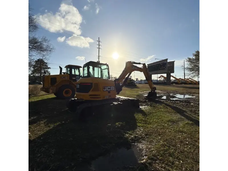 2022 JCB 85Z-2