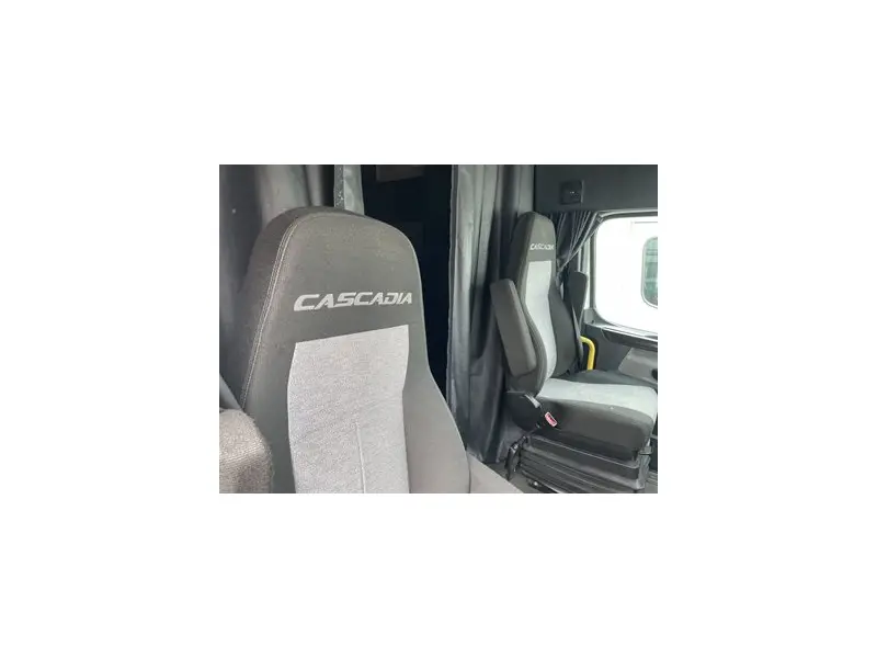 2022 FREIGHTLINER CASCADIA 126