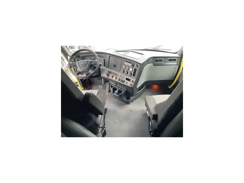 2022 FREIGHTLINER CASCADIA 126