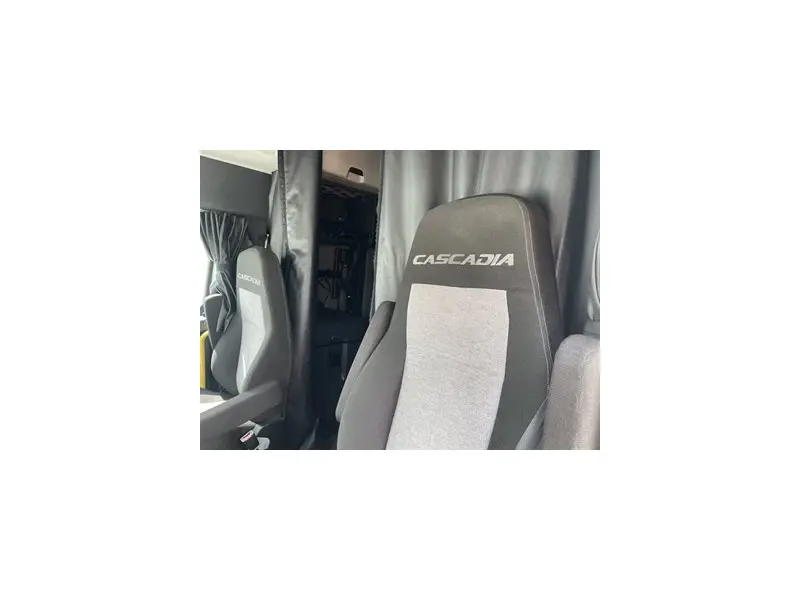 2022 FREIGHTLINER CASCADIA 126