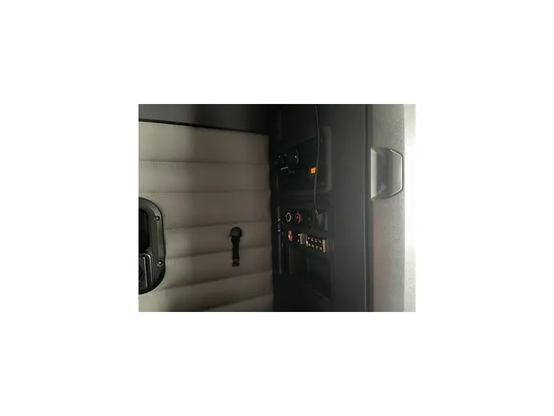 2022 FREIGHTLINER CASCADIA 126