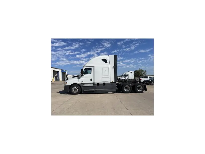 2022 FREIGHTLINER CASCADIA 126