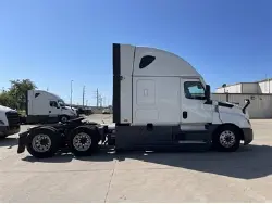 2022 FREIGHTLINER CASCADIA 126