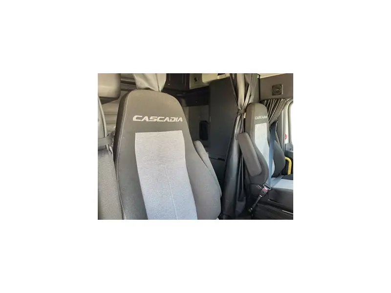 2022 FREIGHTLINER CASCADIA 126