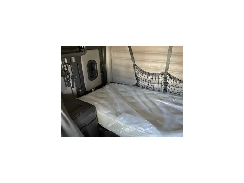 2022 FREIGHTLINER CASCADIA 126