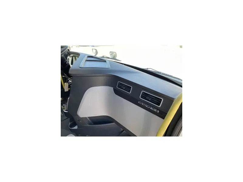 2022 FREIGHTLINER CASCADIA 126