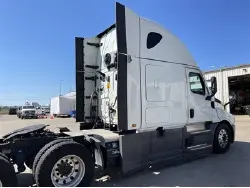 2022 FREIGHTLINER CASCADIA 126