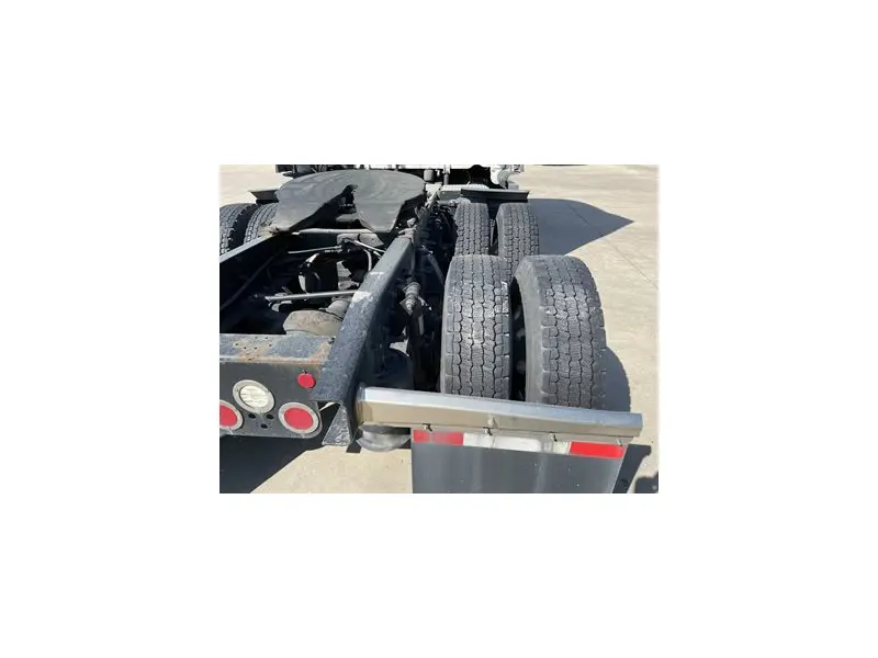 2022 FREIGHTLINER CASCADIA 126