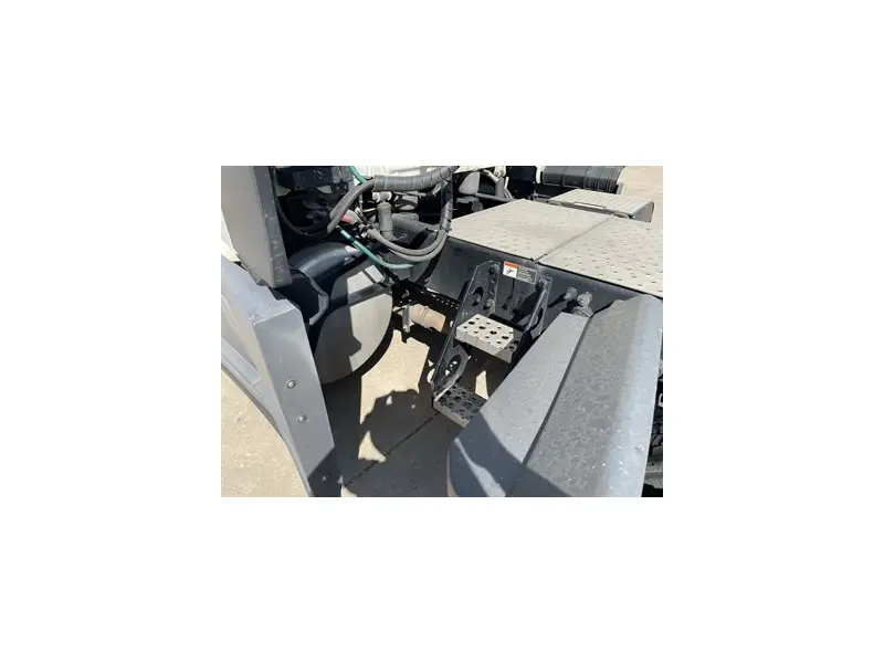 2022 FREIGHTLINER CASCADIA 126