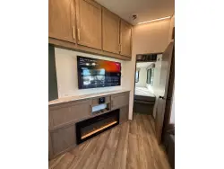 2025 HEARTLAND EDDIE BAUER 3600LF