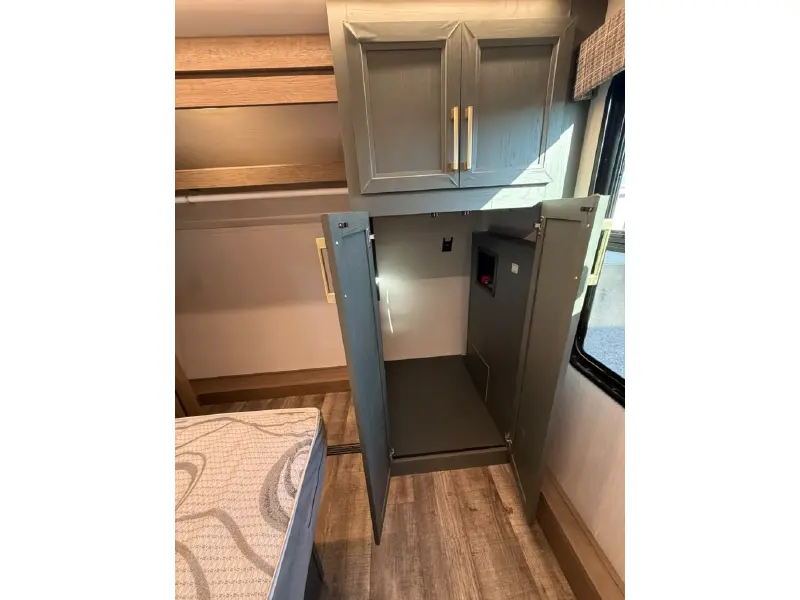 2025 HEARTLAND EDDIE BAUER 3600LF