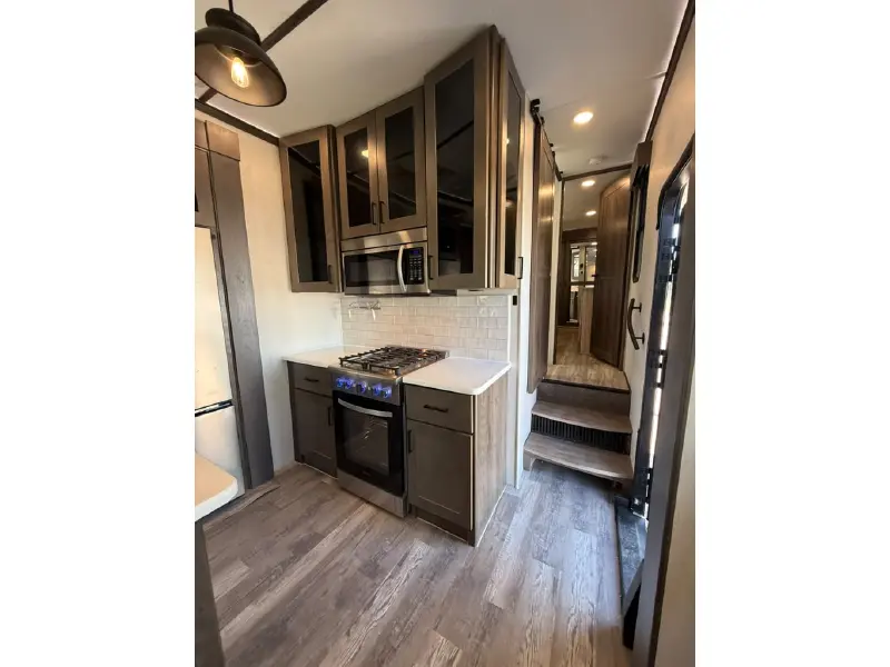 2022 ALLIANCE RV VALOR 42V13