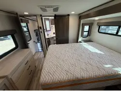 2022 ALLIANCE RV VALOR 42V13