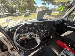 2024 AUTOCAR DC64