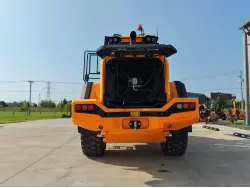 2025 JCB 427