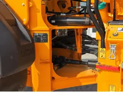 2025 JCB 427