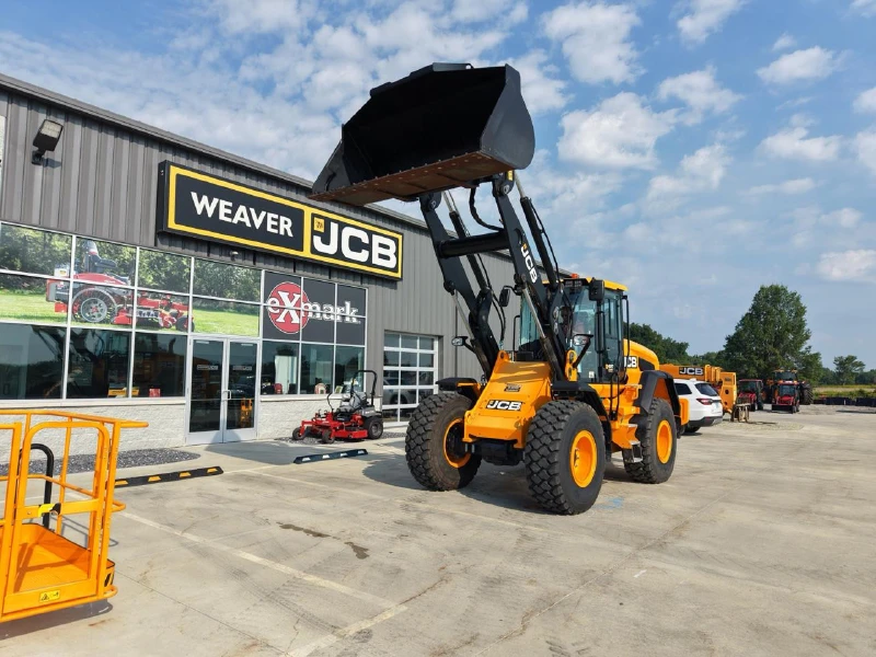 2025 JCB 427
