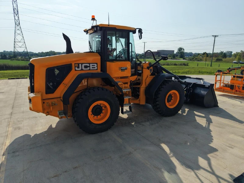 2025 JCB 427