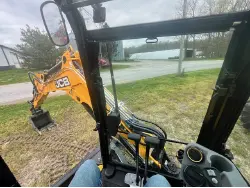 2024 JCB 35Z-1