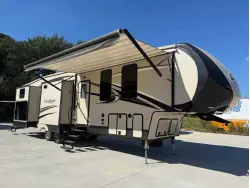 2017 FOREST RIVER SANDPIPER 381RBOK
