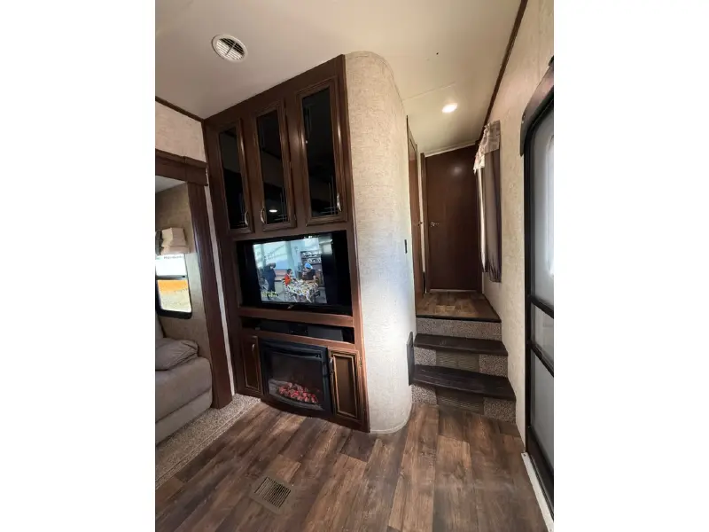2017 FOREST RIVER SANDPIPER 381RBOK