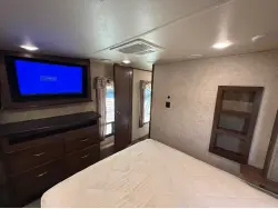 2017 FOREST RIVER SANDPIPER 381RBOK