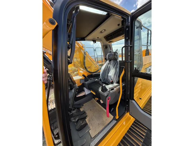 2026 JCB 370X