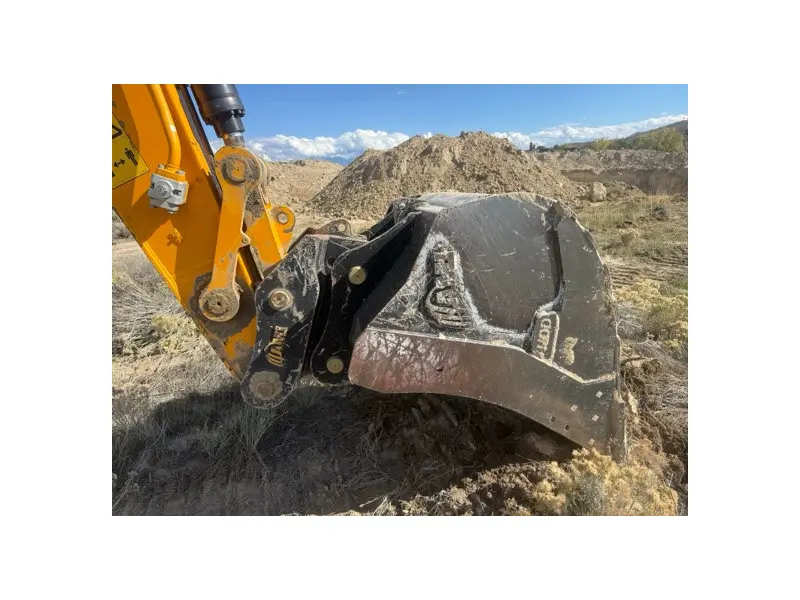2022 JCB 220X Excavator