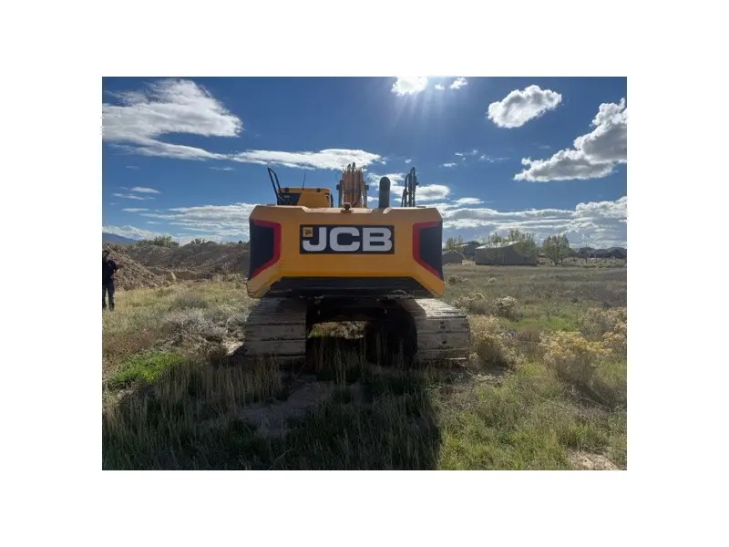 2022 JCB 220X Excavator