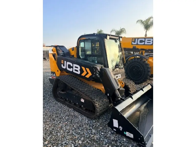 2026 JCB 4TS-8T