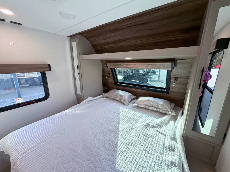2027 KZ RV Connect C271RBK