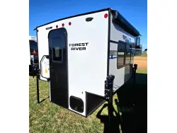 2027 Forest River Palomino Real Lite HS-1800